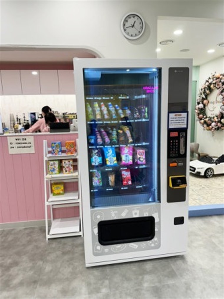 죽전 무인자판기 설치 완료 — 용인 수지 카페거리·주거 상권 무인 판매 구축